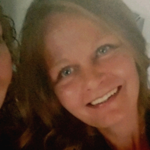 Meet your Posher, Shannon - Picture 3 of 3